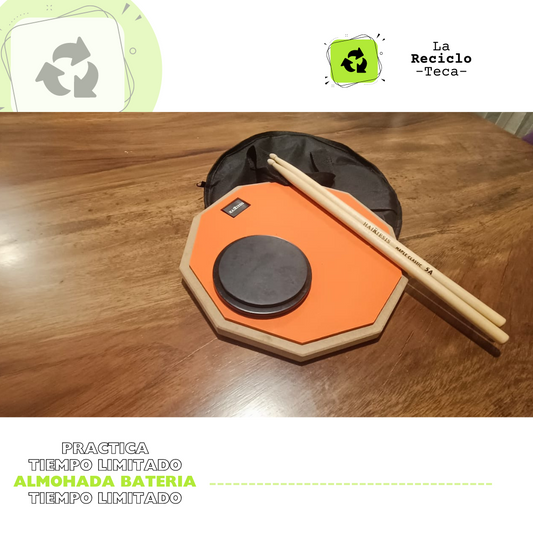 Almohada de bateria - 2da Mano - Dos almohadillas, palos, estuche.